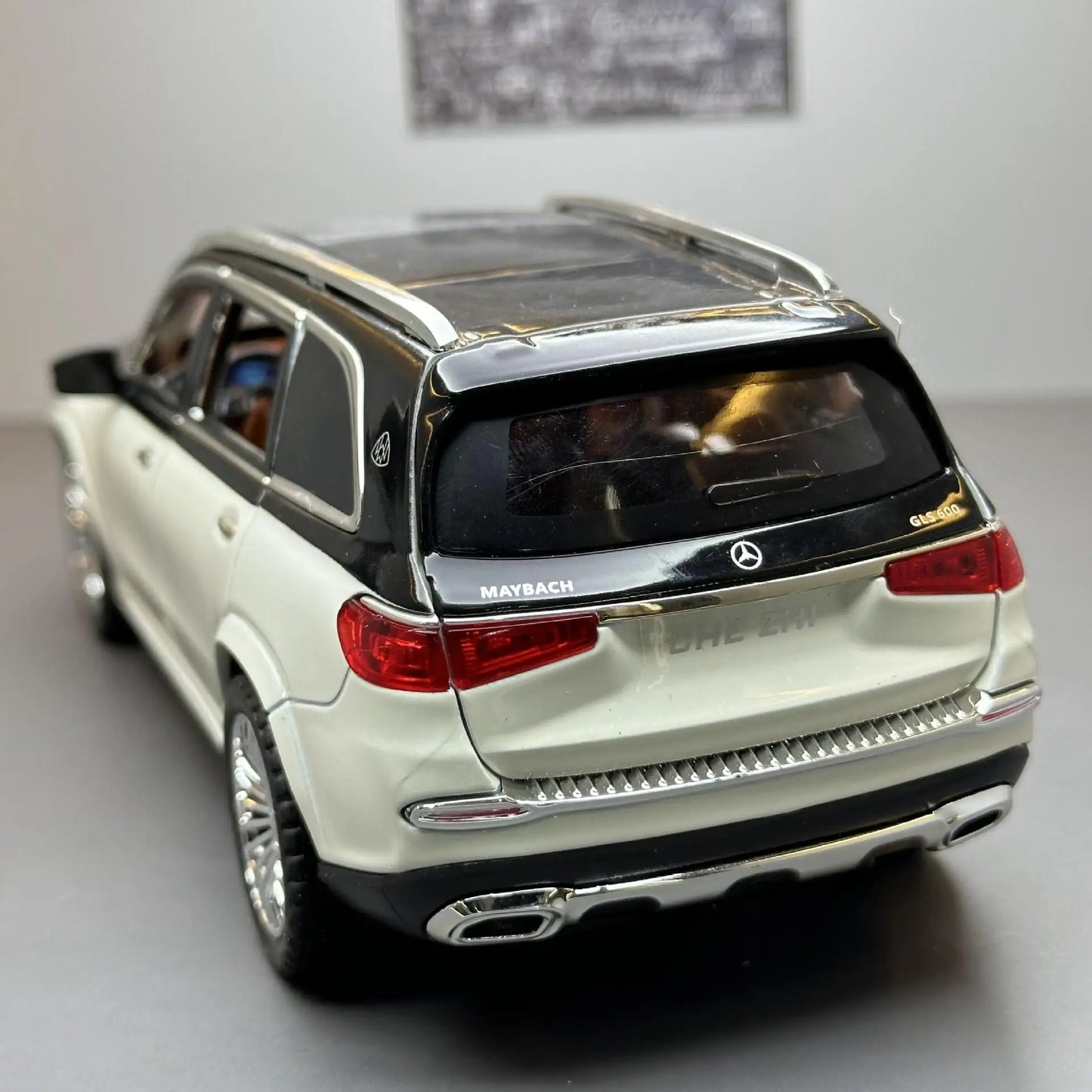 Mercedes Benz Maybach GLS600 SUV Diecast