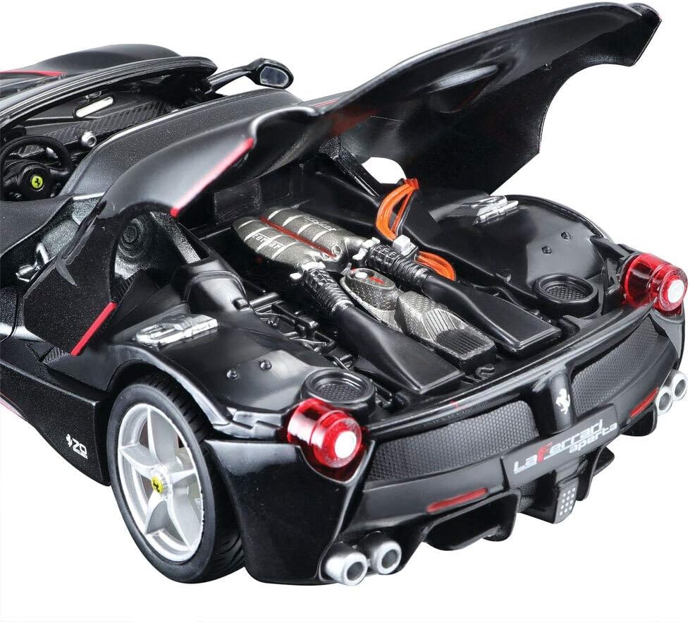 Ferrari LaFerrari Aperta – 1:24 Diecast by Maisto