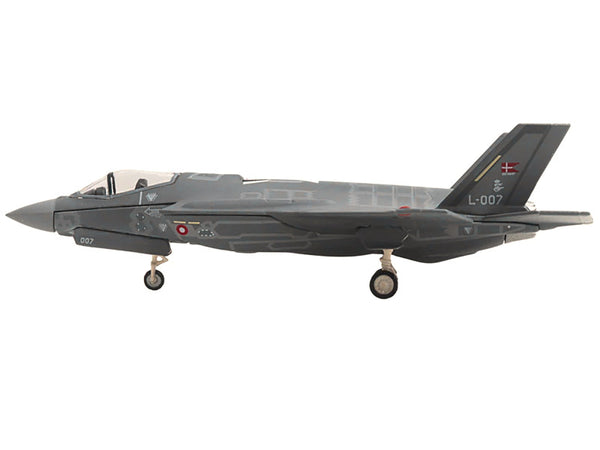 1:200 Lockheed Martin F-35A Lightning II Aircraft "Eskadrille 727 Skrydstrup Air Base" (L-007) Royal Danish Air Force Diecast Model by Herpa