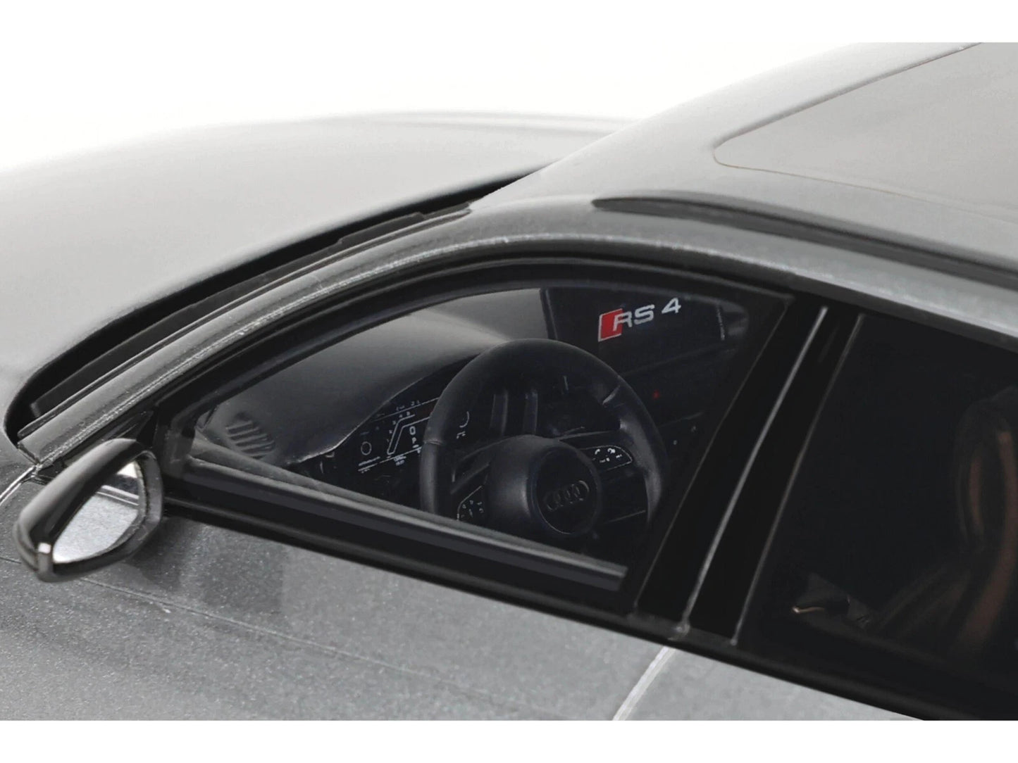 Audi RS 4 Competition Gray Metallic – 1:18 Diecast by GT Spirit